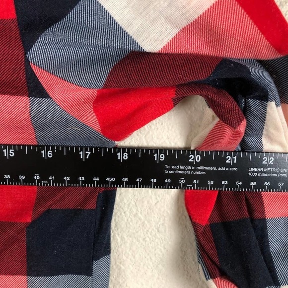 R N B shirt red black check roll tab button up pockets casual size medium - Picture 9 of 16